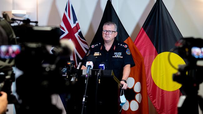 Police Commissioner Jamie Chalker at a press conference on the lifting of lockdowns in Greater Darwin and Alice Springs. Picture: Che Chorley