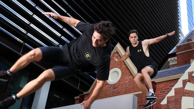 WARNING Embargo for QLD Sunday Mail - March 7 2021. Brisbane parkour twins Brodie and Dylan Pawson, Brisbane CBD. Photographer: Liam Kidston.