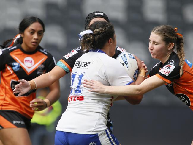 Aliahana Fuimaono takes Canterbury forward. Picture: Warren Gannon Photography