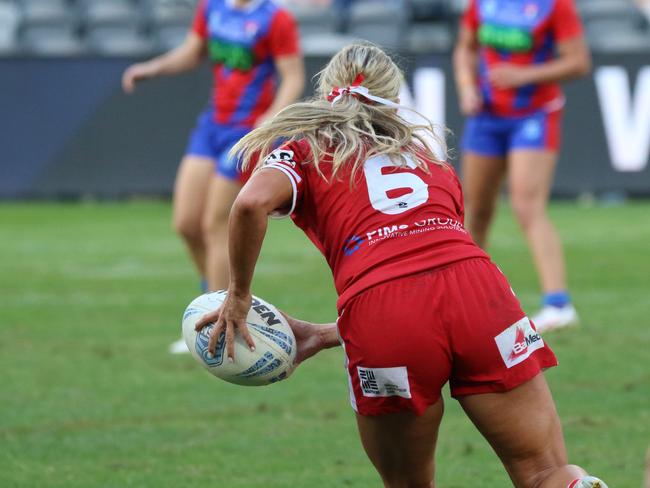 Evie McGrath looks for support. Picture: Warren Gannon Photography