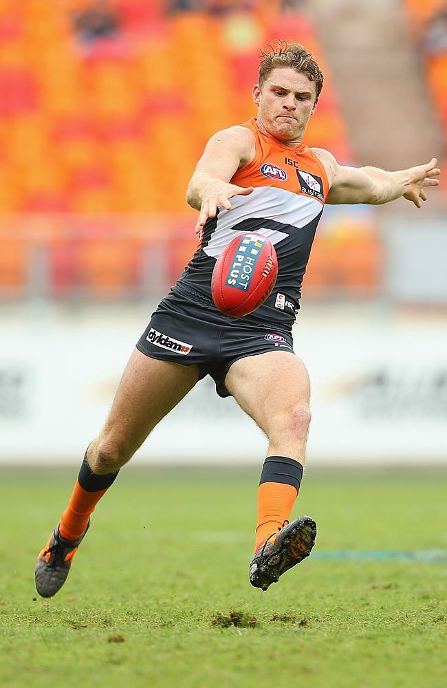 Heath Shaw in action for the Giants on a cold, wet day.