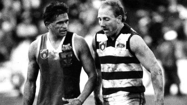 Nicky Winmar and Gary Ablett at Moorabbin in 1991.