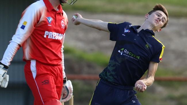 Plenty Valley bowler Leo Dench in action. Picture: Stuart Milligan