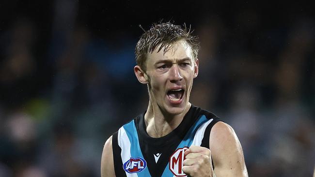 Marshall signs on at Port in five-year deal