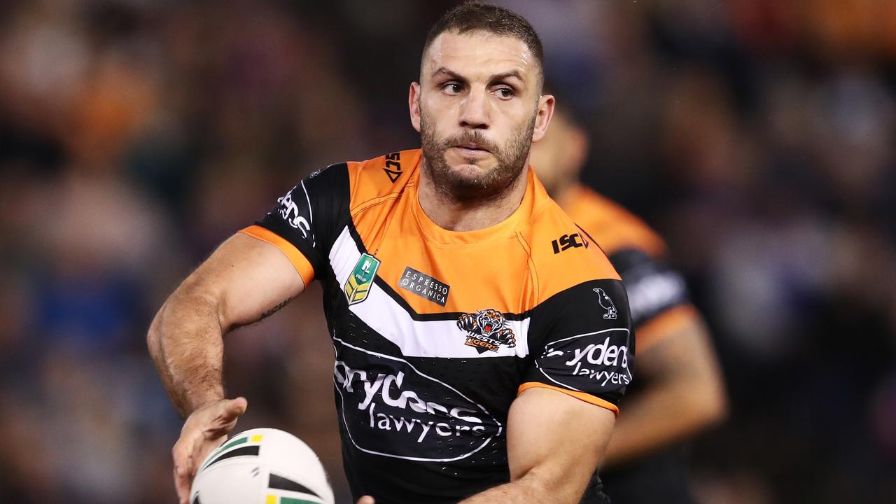 Wests Tigers tell Robbie Farah he can find new NRL club next season, NRL