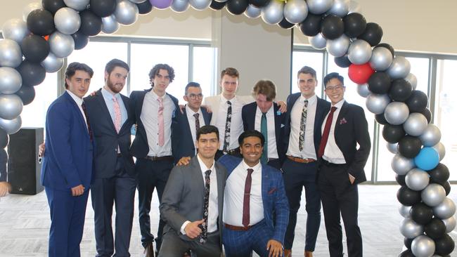 Year 12 gradulatess George, Andrew, Broody, Lachlan, Ingo, Mima, Will, Alex and Sam at The Riverina Anglican College Wagga graduation.