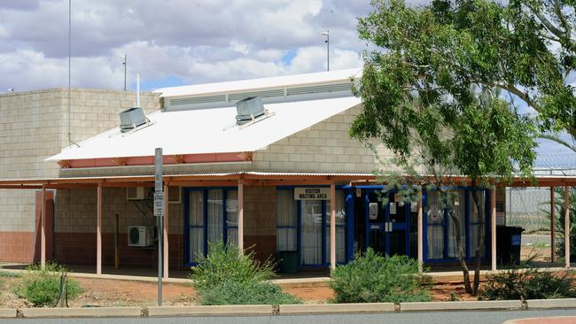 NT Ombudsman Peter Shoyer has recommended airconditioning be installed in the desert prison, following years of complaints from prisoners.