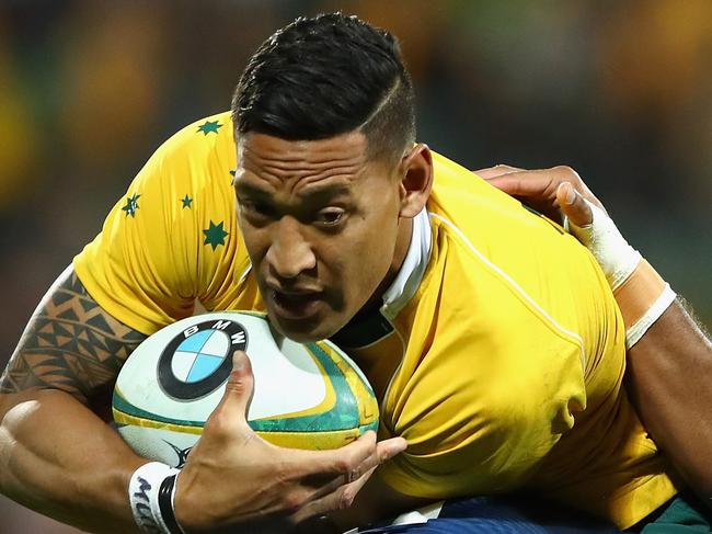 PERTH, AUSTRALIA - SEPTEMBER 17: Israel Folau of the Wallabies is tackled during the Rugby Championship match between the Australian Wallabies and Argentina at nib Stadium on September 17, 2016 in Perth, Australia. (Photo by Cameron Spencer/Getty Images)