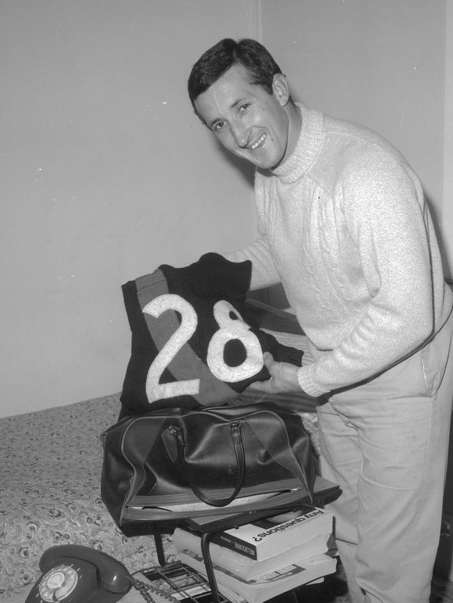 Essendon footballer Alec Epis in his playing days.