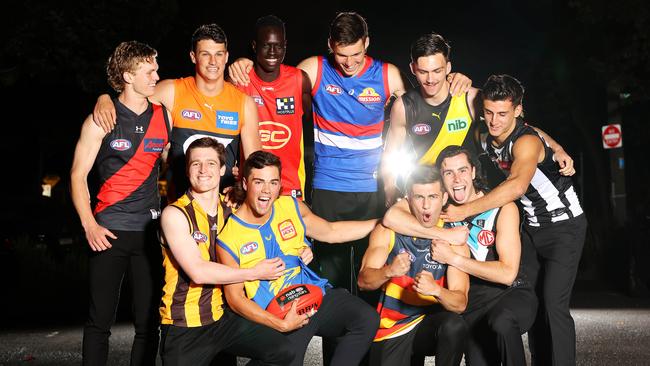 MELBOURNE, NOVEMBER 24, 2021: (Back L-R) Ben Hobbs of the Bombers, Finn Callaghan of the Giants, Mac Andrew of the Suns, Sam Darcy of the Bulldogs, Josh Gibcus of the Tigers, Nick Daicos of the Magpies (Front L-R) Josh Ward of the Hawks, Campbell Chesser of the Eagles, Josh Rachele of the Crows and Josh Sinn of the Power. 2021 NAB AFL Draft at the London Tavern Hotel, Richmond. Picture: Mark Stewart