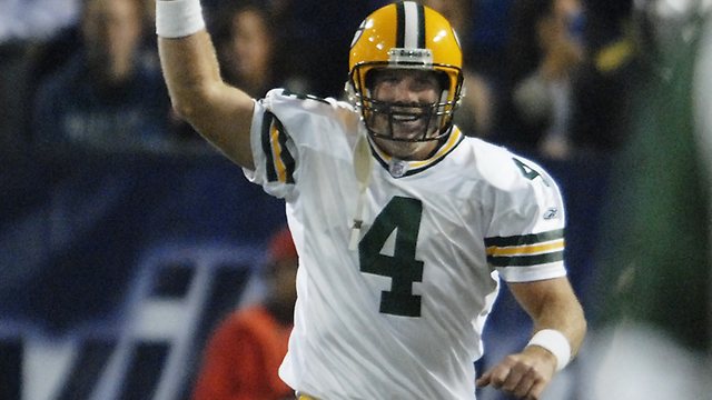 brett favre signing autographs