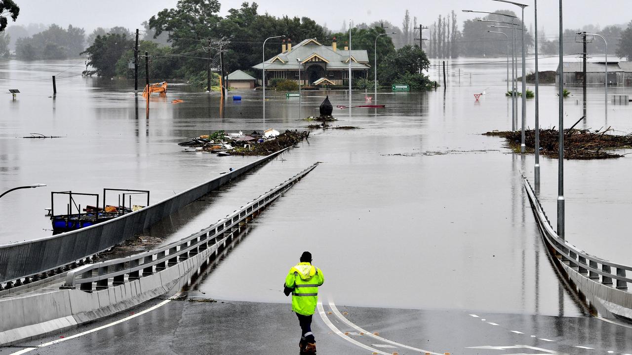 $137m Windsor Bridge flood ‘resilience’ cut to one-in-three year event ...