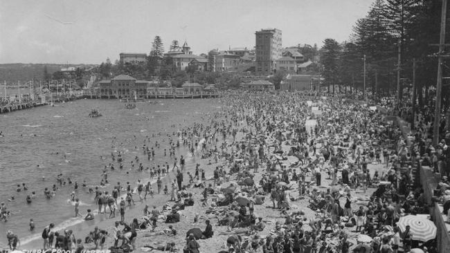 Manly harbour pool. Photo Northern Beaches Library