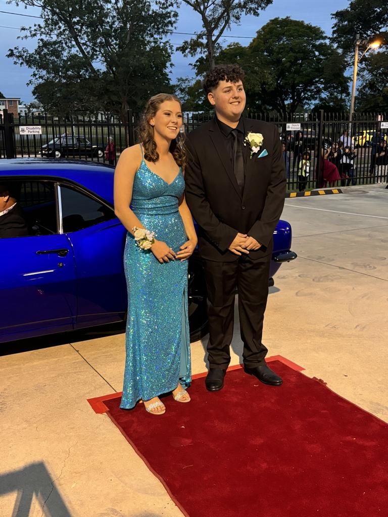 Maryborough State High School students arriving at their formal.