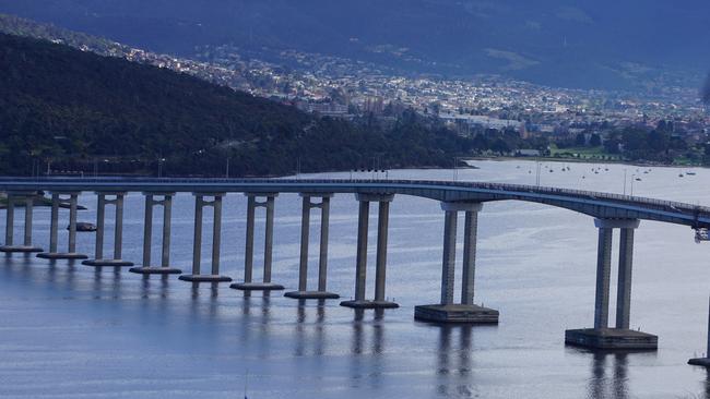 Tasman Bridge. 14 July 2018. MUST CREDIT Picture: JULIA SANTOS