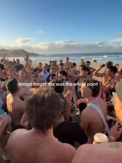 The Sydney Running Club often posts clips of everyone seeming really happy. Picture: Instagram/thesydneyrunclub