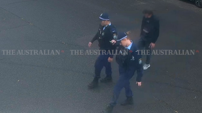 Man led away from North Bondi crime scene after death of 19-year-old