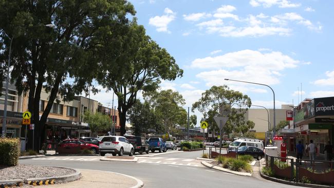 Oxford Rd at Ingleburn town centre. Picture: Robert Pozo