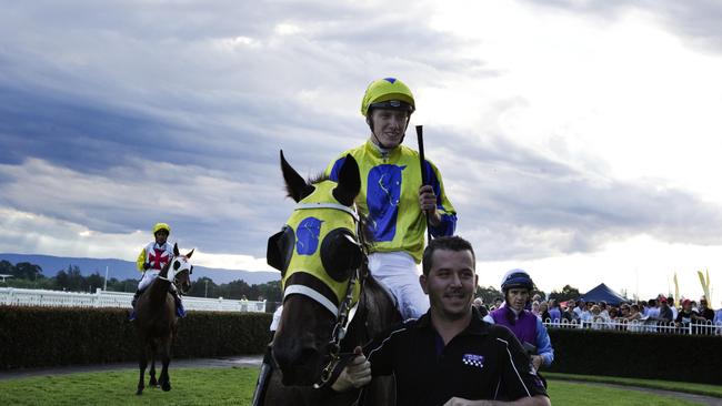 Amovatio ridden by Rory Hutchings was Duff’s ride of the day.