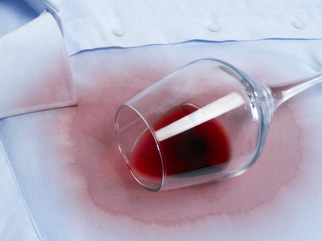 How to remove red wine stains