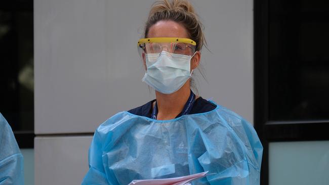 Hospital staff are being delivered Frontliners Kits to help them get through the most gruelling medical emergency in Australian history. (Photo by Luis Ascui/Getty Images)