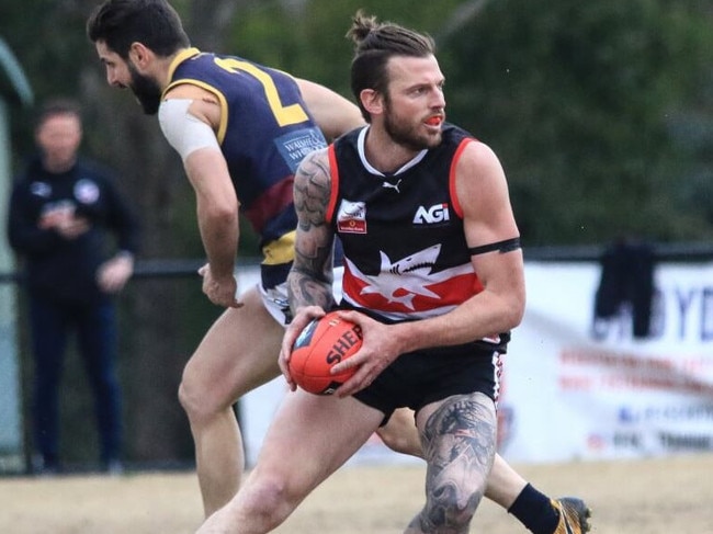 Jarrod Bayliss on the go for Park Orchards. Picture: Davis Harrigan