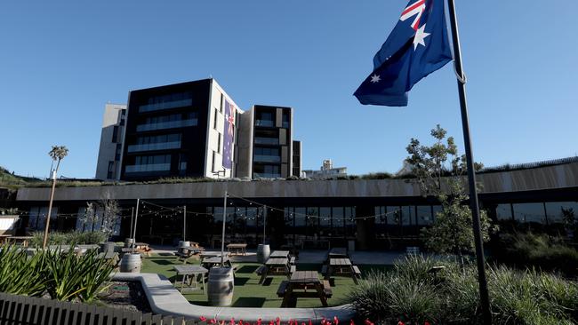 A lunchtime argument among tradies working on the car park at the Harbord Diggers club at Freshwater led to a foreman being taken to hospital with a smashed arm. File picture: Damian Shaw