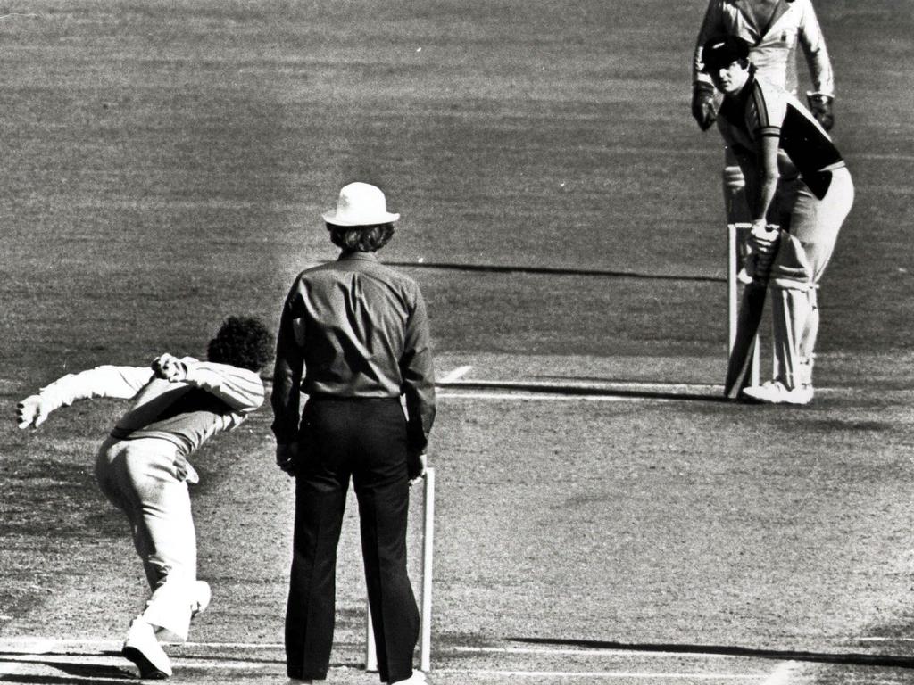 Trevor Chappell bowls underarm to Brian McKechnie.