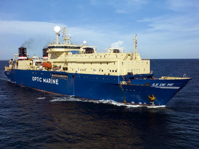 Optic Marine’s cable laying vessel Ile de Re, which Vocus has commissioned to lay the 1000km cable.