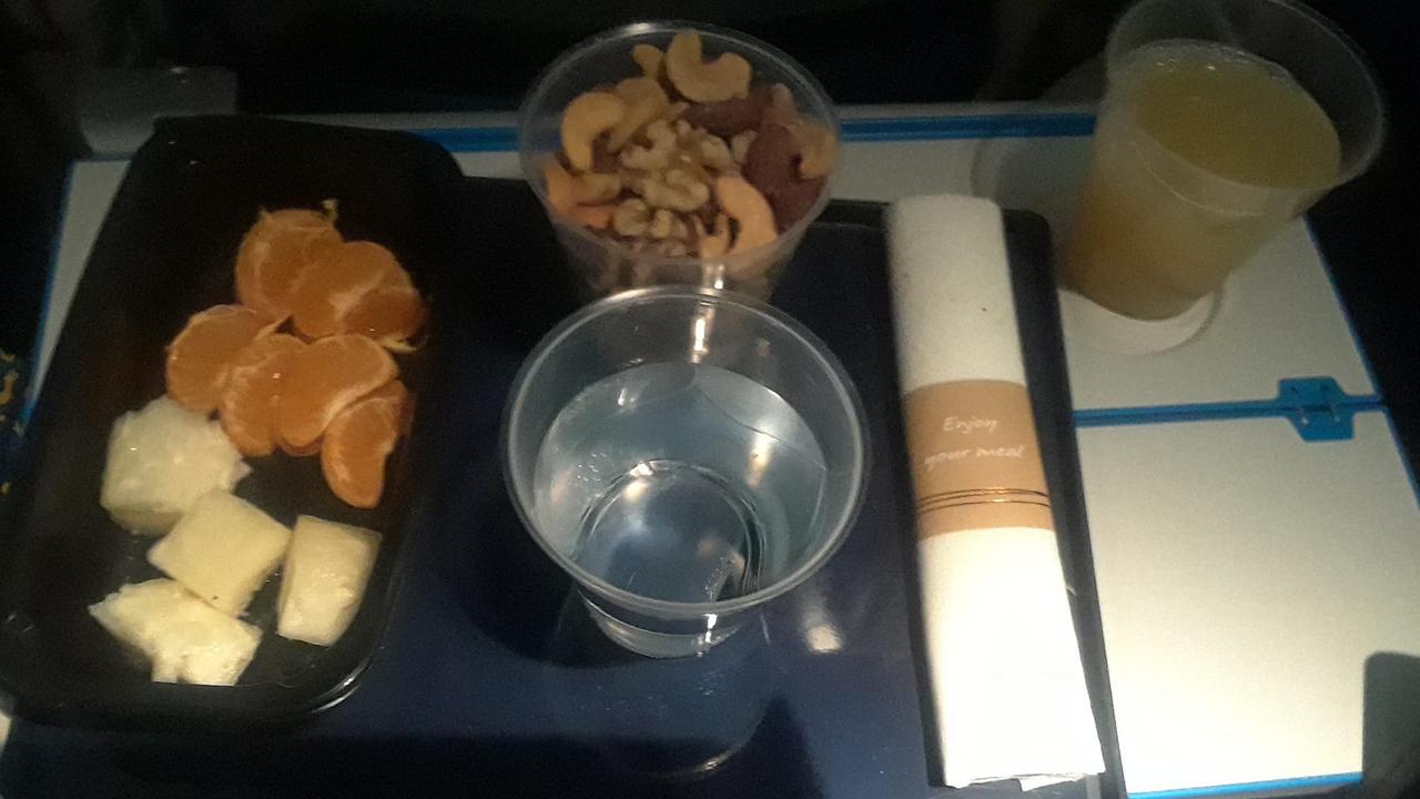 Vegan passenger lashes at airline over ‘hot meal’. Picture: Jam Press