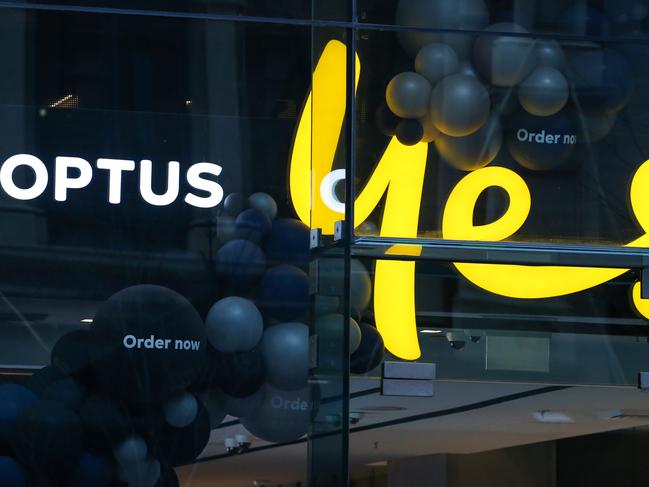 SYDNEY, AUSTRALIA - Newswire Photos October 04, 2022: A general stock view of the Optus store in the CBD in Sydney. Picture: NCA Newswire / Gaye Gerard