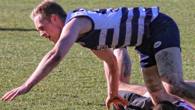 Jack Kernan in action for Macedon. Picture: Aaron Cook.