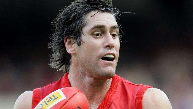 Jeff White played 268 games for Fremantle and Melbourne.