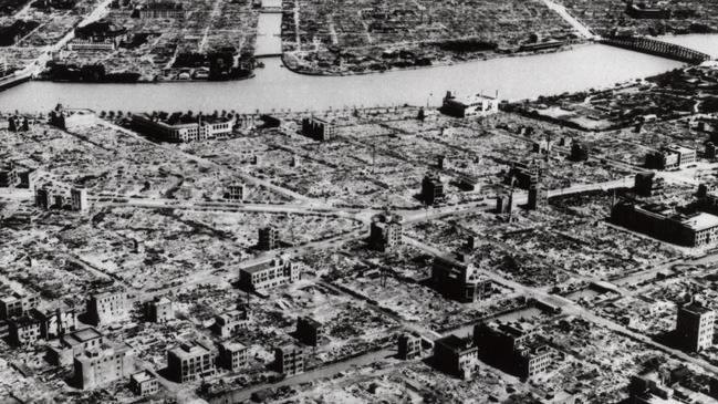 An aerial photo taken in March 1945 showing the industrial section of Tokyo along the Sumida River.