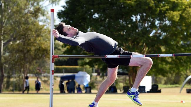 Intra-school athletics carnivals can go ahead in NSW for private schools after getting the thumbs up from the chief health officer.