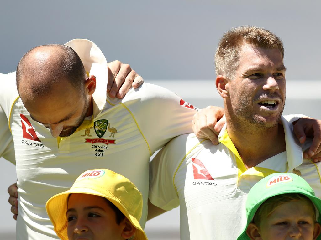 Nathan Lyon and David Warner. (Photo by Ryan Pierse/Getty Images)