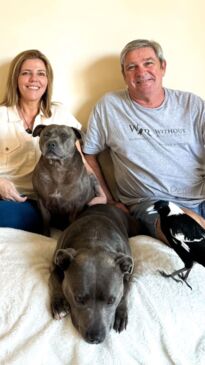 Molly the Magpie reunited with Peggy the Staffy