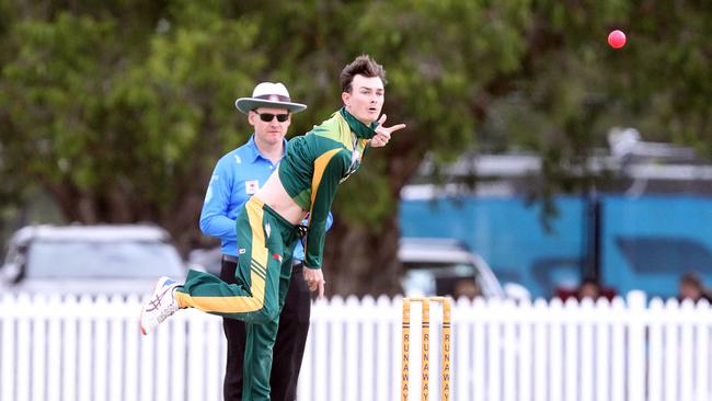 Grand final of the T20 Kookaburra Cup cricket competition at Sam Loxton Oval at Runaway Bay Cricket Club. Helensvale (green) vs. Mudgeeraba batting. Jack Baird. 26 September 2021 Runaway Bay Picture by Richard Gosling