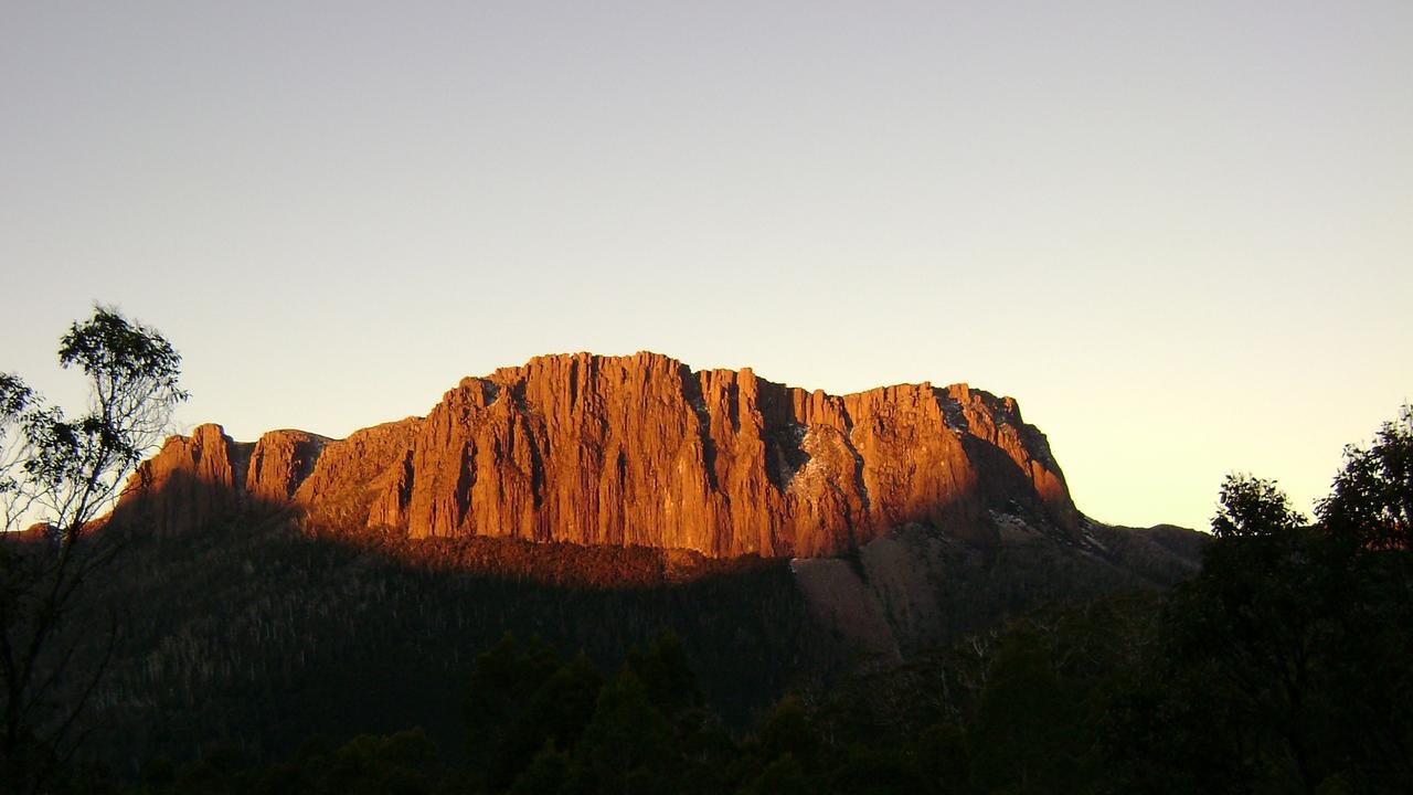Overnight mission to rescue trail runner lost on Overland Track