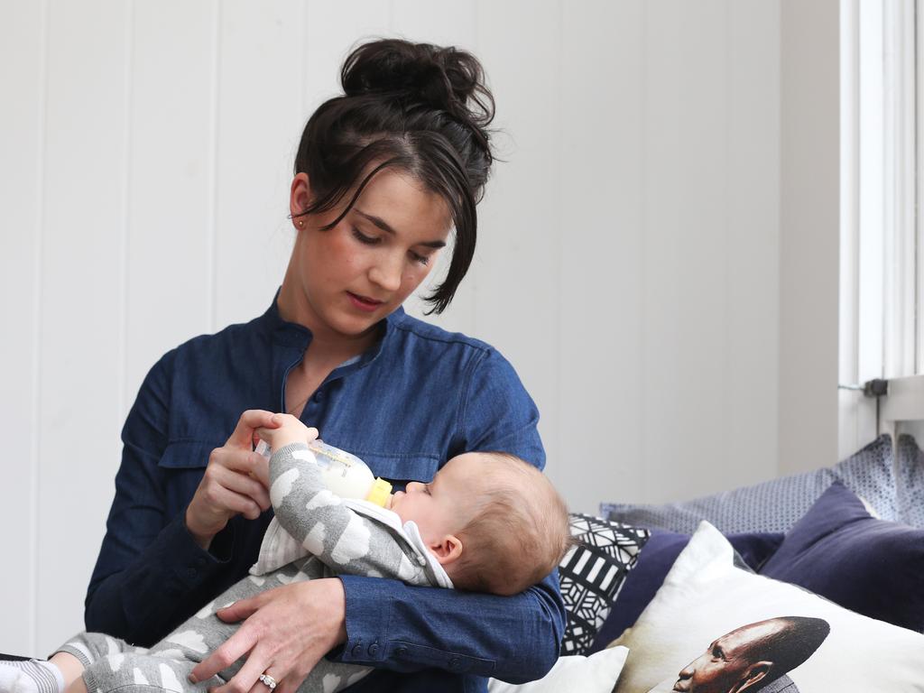 Ebony Millis' uses a combination of breast milk and bottle, including Bellamy organic, Aussie-made formula.