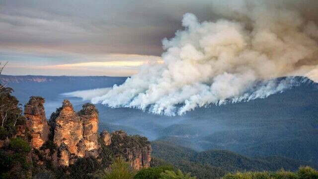 he NSW Rural Fire Service is turning to Ninox Robotics’ drone technology to monitor live bushfires from the air. Picture: Getty Images.