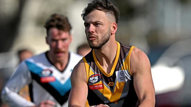 Anthony Capeci in action for Thomastown. Picture: Andy Brownbill