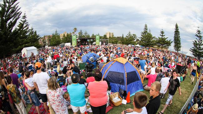 Crowds during a previous carols event at Coogee.