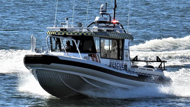 Marine Rescue is assisting Tweed/Byron poice after a man was reported missing after he jumped off a houseboat moored in the Tweed River at Chinderah.