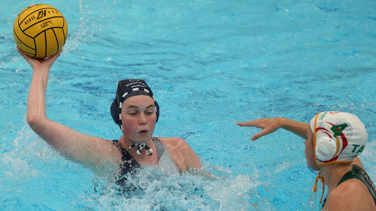 <p>Maddie Marshall of Victoria under pressure from Isabelle Walls of ACT/Tasmania.</p>