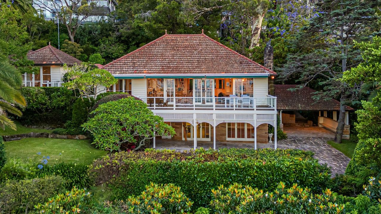 137 George St, Avalon, served as the couple’s Sydney hideaway,