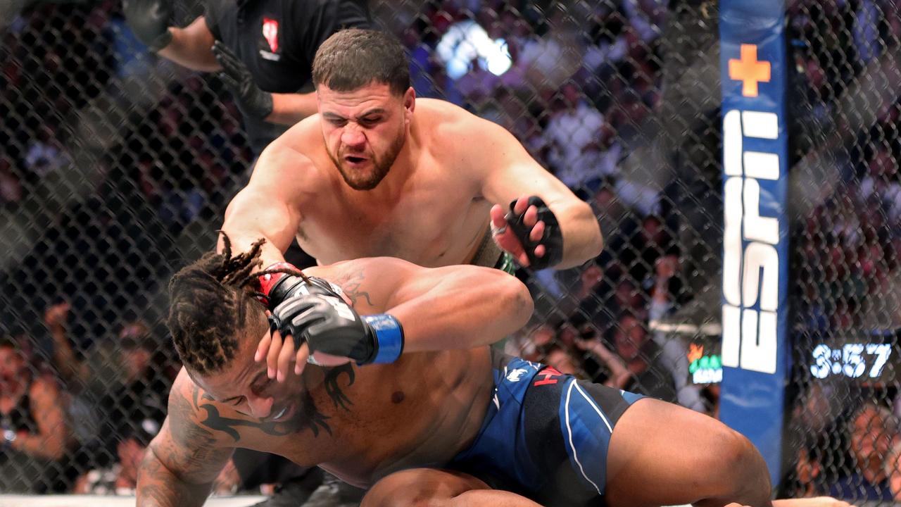 Watch: Former NFL Star Greg Hardy Gets Knocked Out at UFC 264