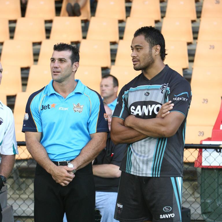 (L-R) Former Titans Football Manager Scott Sattler pictured with Tony Puletua.