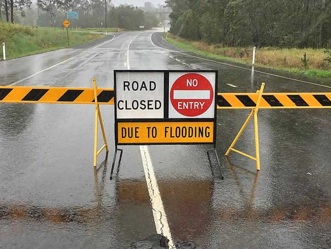 townsville road closed generic.