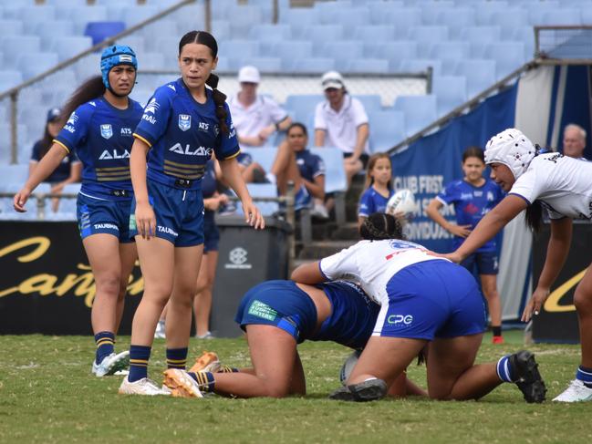 Jasmine Rorani gets ready for the play the ball. Picture: Sean Teuma